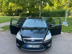 Schwarz Gebraucht 2009 Ford Focus Kombi | 2.700 € (Guter Preis)