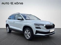 Weiß Gebraucht 2024 Skoda Karoq Selection SUV | 32.990 € (Fairer Preis)