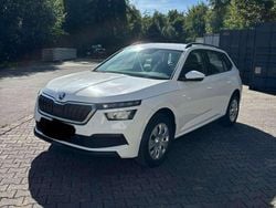 Weiß Gebraucht 2021 Skoda Kamiq Active SUV | 13.700 € (Guter Preis)