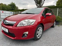 Rot Gebraucht 2012 Toyota Auris Hybrid Travel Limousine | 9.500 € (Fairer Preis)