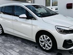 Weiß Gebraucht 2021 BMW 220 Gran Tourer Luxury Line Van / Kleinbus | 25.000 € (Fairer Preis)
