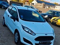 Weiß Gebraucht 2016 Ford Fiesta Kleinwagen | 3.499 € (Guter Preis)