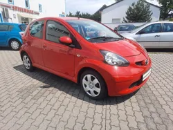 Rot Gebraucht 2008 Toyota Aygo Kleinwagen | 4.200 € (Fairer Preis)