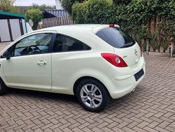 Weiß Gebraucht 2011 Opel Corsa Satellite Kleinwagen | 2.877 € (Guter Preis)