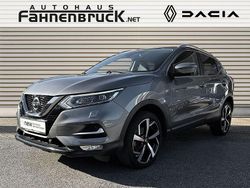 Grau Gebraucht 2018 Nissan Qashqai Tekna SUV | 15.280 € (Fairer Preis)