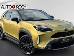 Gold Gebraucht 2022 Toyota Yaris Cross SUV | 26.989 € (Etwas zu teuer)