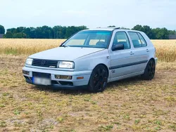 Grau Gebraucht 1992 VW Golf III Limousine | 7.000 €