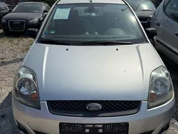 Blau Gebraucht 2006 Ford Fiesta Trend Kleinwagen | 1.390 € (Fairer Preis)