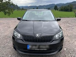 Schwarz Gebraucht 2015 Skoda Fabia Kleinwagen | 6.400 € (Fairer Preis)