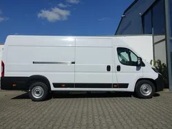 Weiß Neu 2024 Opel Movano Van | 34.970 € (Guter Preis)