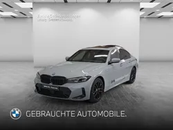 Grau Gebraucht 2024 BMW 320 Performance Limousine | 45.999 € (Teuer)