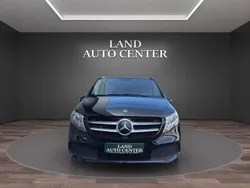Obsidianschwarz Gebraucht 2020 Mercedes V220 Van / Kleinbus | 37.840 € (Fairer Preis)