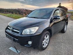 Schwarz Gebraucht 2009 Toyota RAV4 SUV | 5.800 € (Fairer Preis)