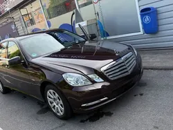 Braun Gebraucht 2012 Mercedes E220 Limousine | 13.399 € (Fairer Preis)