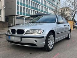 Silber Gebraucht 2003 BMW 318 Limousine | 3.400 € (Etwas zu teuer)