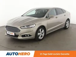 Grau Gebraucht 2015 Ford Mondeo Titanium Limousine | 16.950 € (Etwas zu teuer)