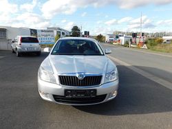 Silber Gebraucht 2011 Skoda Octavia Ambiente Kombi | 5.350 € (Guter Preis)