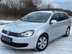 Silber Gebraucht 2009 VW Golf VI Comfortline Kleinwagen | 4.990 €