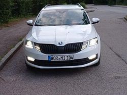 Weiß Gebraucht 2019 Skoda Octavia Soleil Kombi | 15.700 € (Fairer Preis)