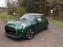 Grün Gebraucht 2019 Mini Cooper Kleinwagen | 19.990 € (Etwas zu teuer)