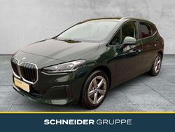 Sanremo grün Gebraucht 2024 BMW 216 Active Tourer Basis Van / Kleinbus | 27.990 € (Fairer Preis)