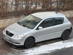 Grau Gebraucht 2003 Toyota Corolla Kleinwagen | 2.000 € (Guter Preis)