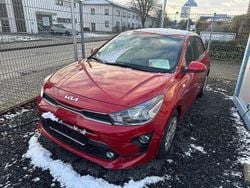 Rot Gebraucht 2023 Kia Rio Edition 7 Limousine | 12.500 € (Guter Preis)