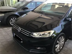 Schwarz Gebraucht 2015 VW Touran Comfortline Van / Kleinbus | 16.200 €