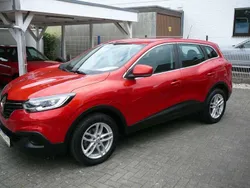 Feuerrot Gebraucht 2016 Renault Kadjar Life SUV | 10.950 € (Guter Preis)