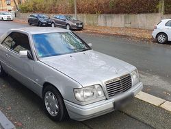 Silber Gebraucht 1991 Mercedes 230 Coupé | 15.000 €