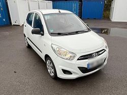 Weiß Gebraucht 2013 Hyundai i10 Kleinwagen | 2.999 €