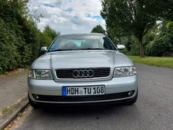 Silber Gebraucht 2000 Audi A4 Limousine | 1.500 € (Guter Preis)