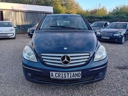 Blau Gebraucht 2006 Mercedes B180 Van / Kleinbus | 3.799 € (Teuer)