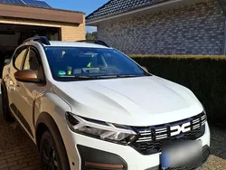 Weiß Gebraucht 2025 Dacia Sandero Extreme Kleinwagen | 21.000 € (Fairer Preis)
