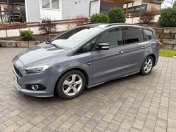 Grau Gebraucht 2019 Ford S-MAX ST-Line Van / Kleinbus | 21.200 € (Etwas zu teuer)