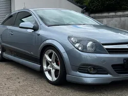 Grau Gebraucht 2006 Opel Astra GTC OPC Coupé | 3.600 €