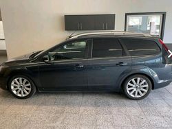 Grau Gebraucht 2009 Ford Focus Style Kombi | 1.250 € (Superpreis)