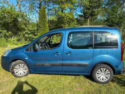 Blau Gebraucht 2009 Citroën Berlingo Van / Kleinbus | 4.500 € (Teuer)
