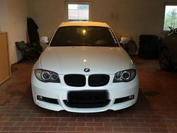 Weiß Gebraucht 2010 BMW 123 Coupé M Sport Coupé | 15.500 €