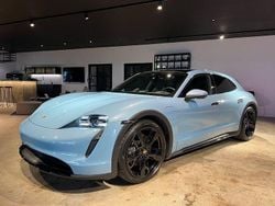 Blau Gebraucht 2022 Porsche Taycan Cross Turismo Limousine | 59.980 € (Superpreis)