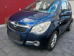 Blau Gebraucht 2009 Opel Agila Kleinwagen | 2.000 € (Guter Preis)