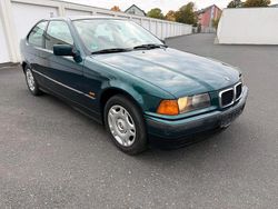 Grün Gebraucht 1997 BMW 316 Compact Kleinwagen | 1.300 € (Guter Preis)