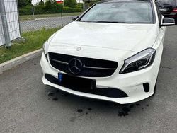 Weiß Gebraucht 2016 Mercedes A250 Kleinwagen | 18.500 € (Fairer Preis)
