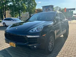 Schwarz Gebraucht 2017 Porsche Cayenne SUV | 27.300 €