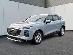 Pfeilgrau perleffekt/grau Neu 2025 Audi Q3 SUV | 44.830 € (Superpreis)