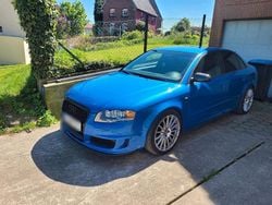 Blau Gebraucht 2005 Audi A4 Limousine | 9.500 €