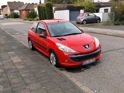Rot Gebraucht 2009 Peugeot 206+ Kleinwagen | 790 € (Fairer Preis)