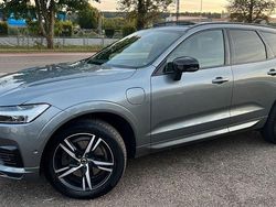 Grau Gebraucht 2020 Volvo XC60 R-Design SUV | 29.400 € (Guter Preis)