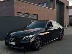 Schwarz Gebraucht 2018 Mercedes C200 AMG line Limousine | 26.900 €