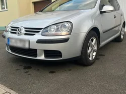 Silber Gebraucht 2005 VW Golf V Kleinwagen | 2.999 € (Guter Preis)